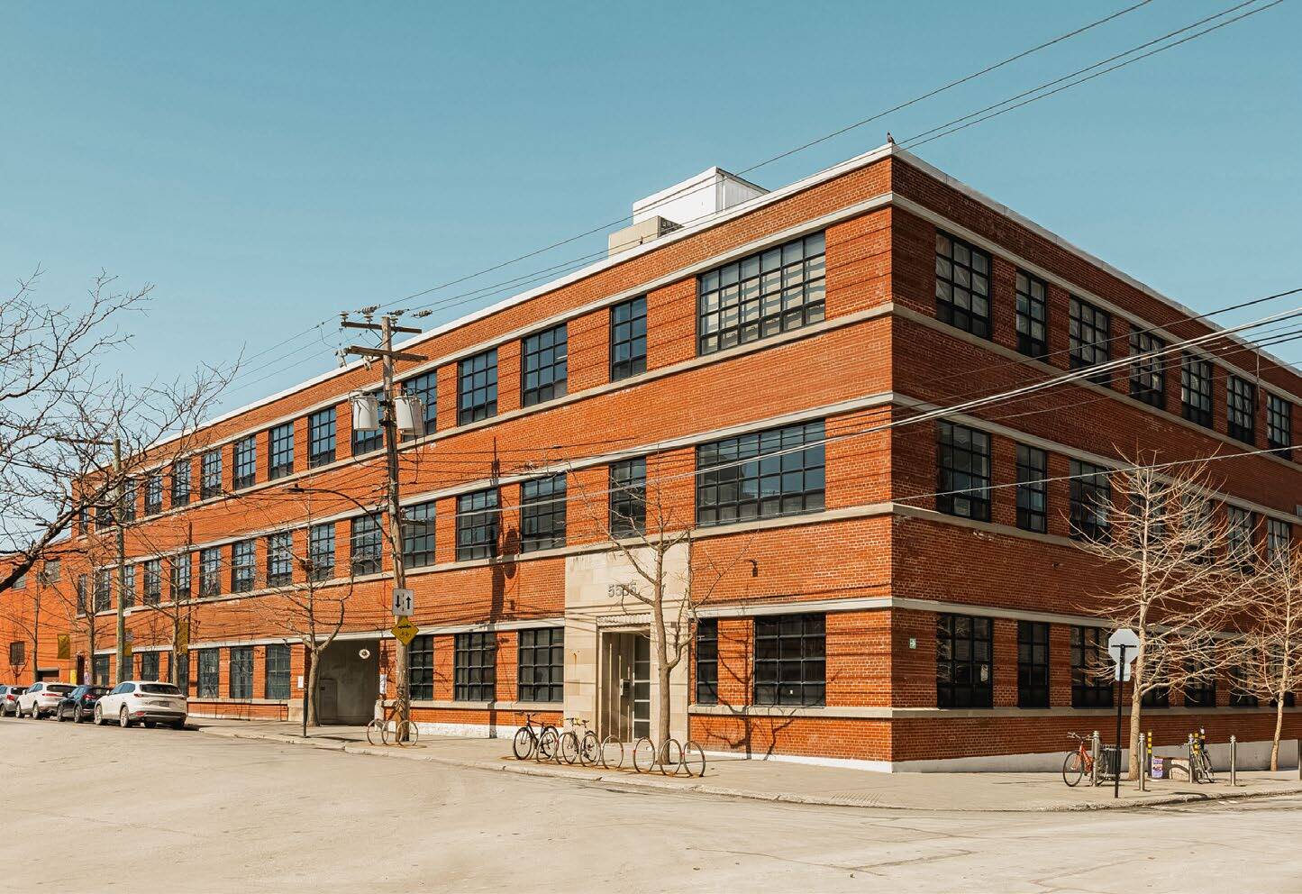 5555 Av Casgrain, Montréal, QC for Rent