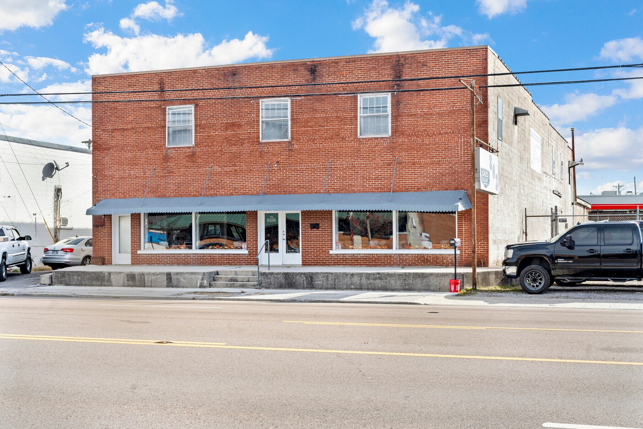 803 Mcarthur St, Manchester, TN for Sale