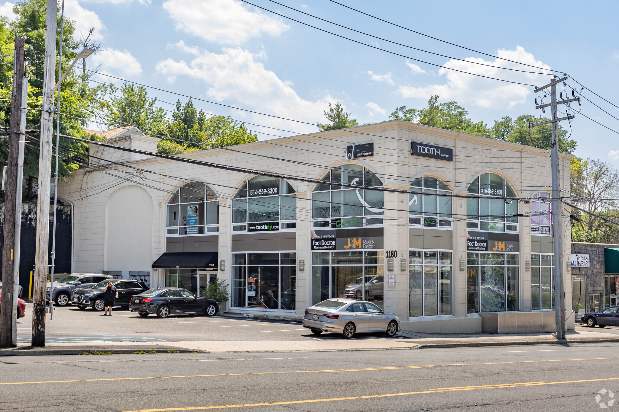 1180 Northern Blvd, Manhasset, NY for Rent