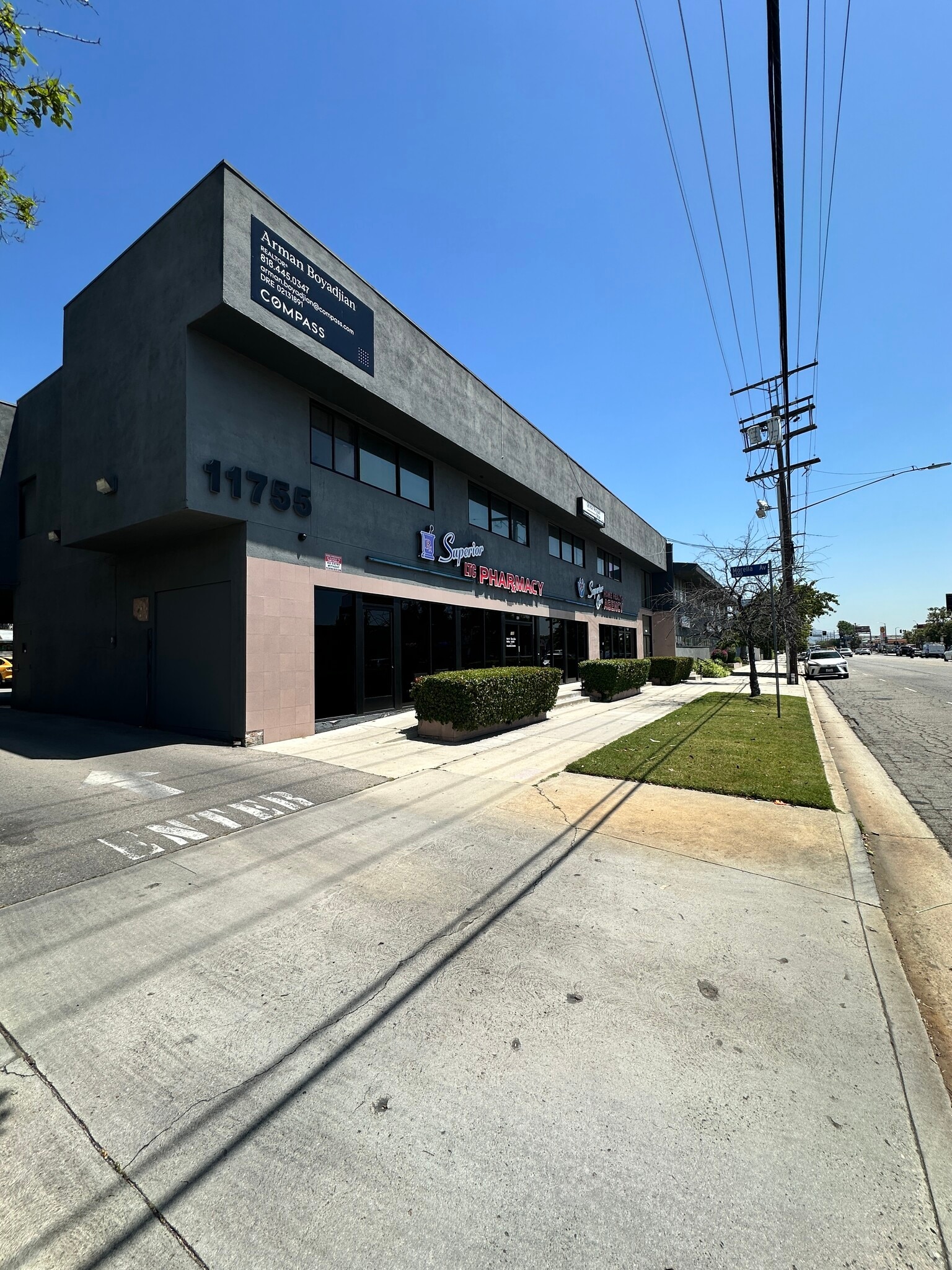 11755 Victory Blvd, North Hollywood, CA for Rent