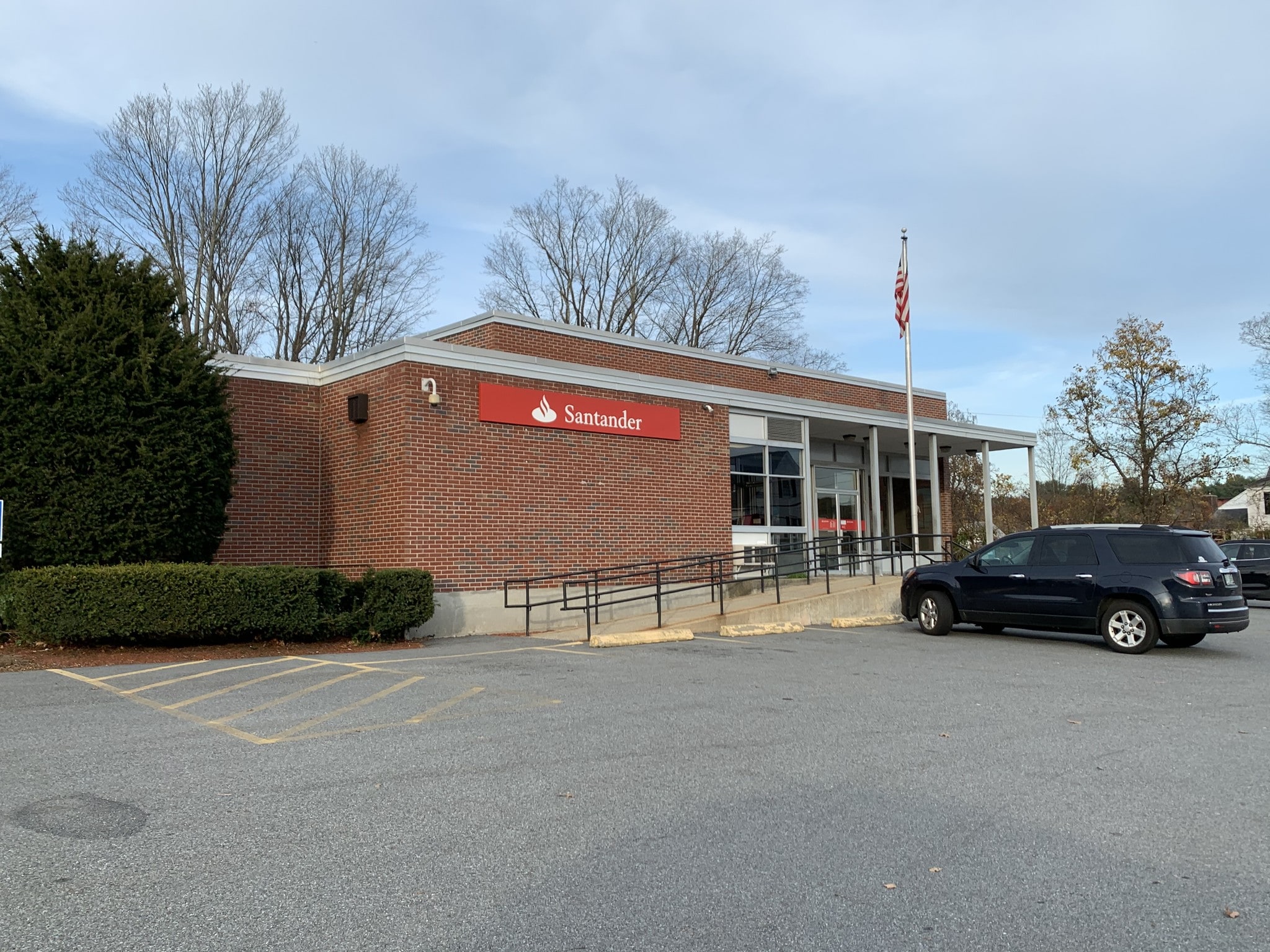 1985 Lakeview Ave, Dracut, MA for Rent