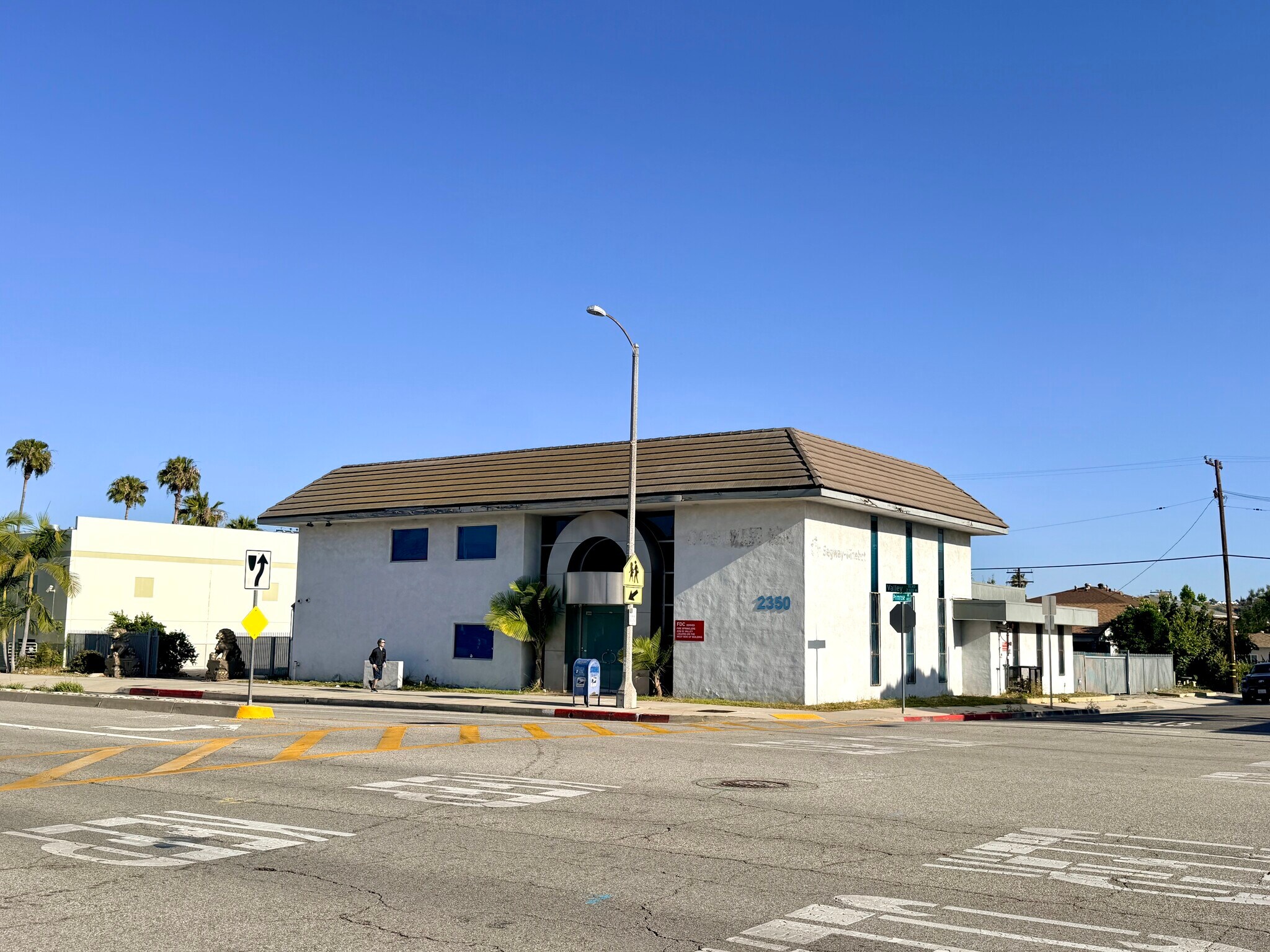 2350 W Valley Blvd, Alhambra, CA for Rent