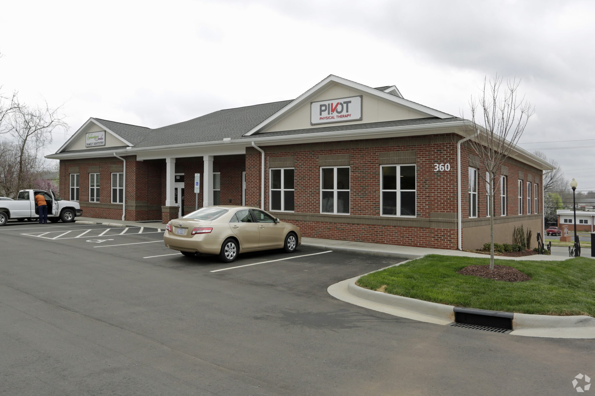 360 West St, Pittsboro, NC for Rent