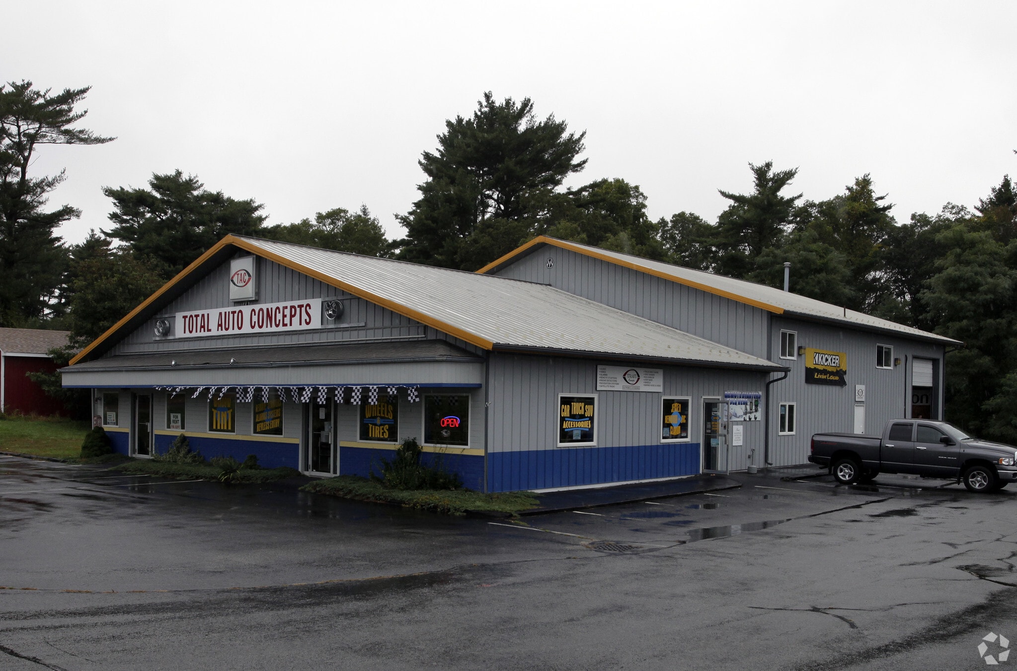 2544-2546 Cranberry Hwy, Wareham, MA for Sale