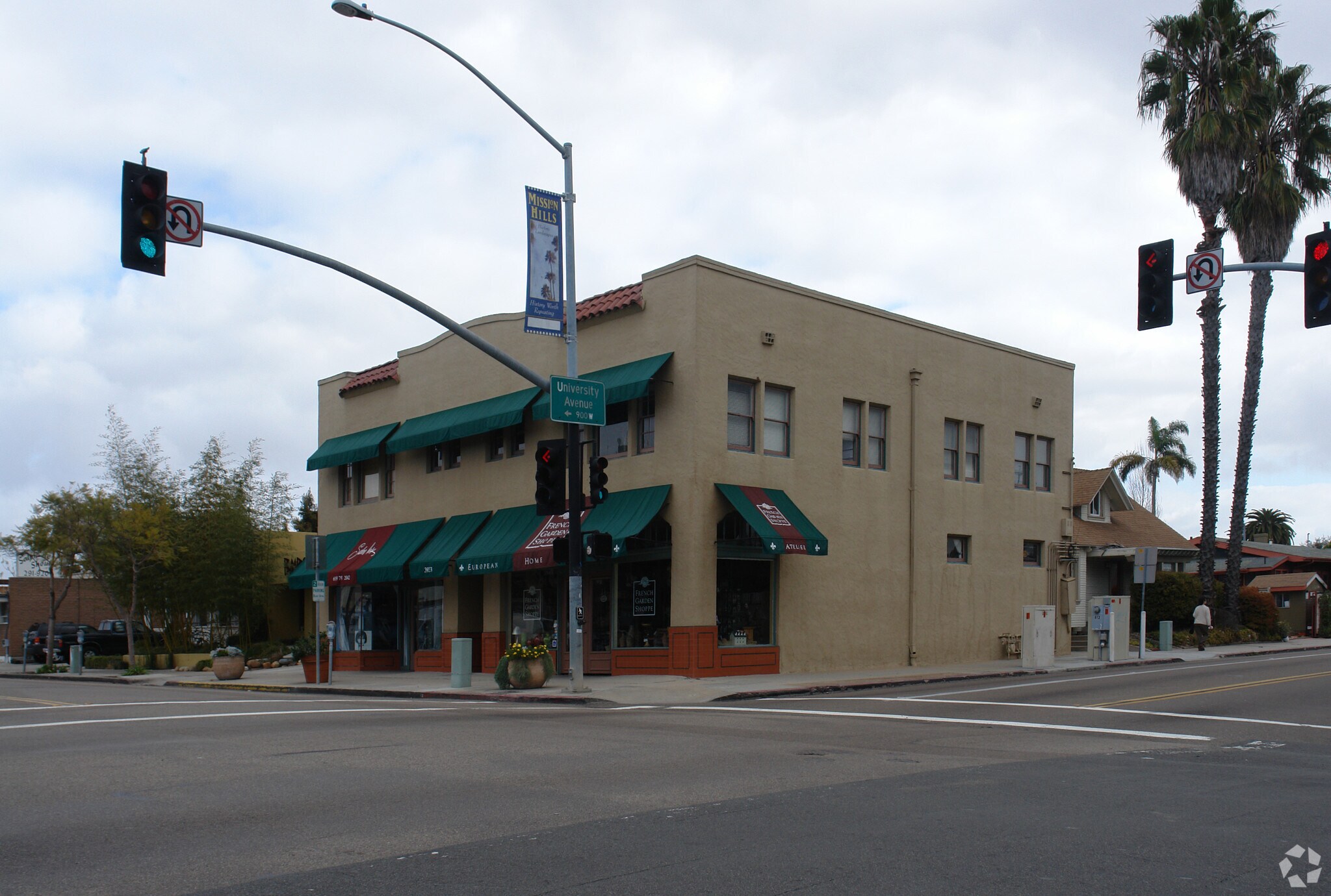 3951-3957 Goldfinch St San Diego, CA 92103 - Retail Property for Lease