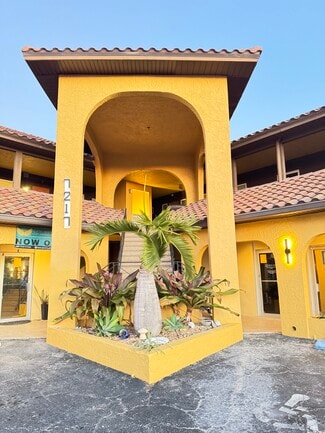 Saint Petersburg, FL Office, Office/Medical, Office/Retail - 7217 Gulf Blvd