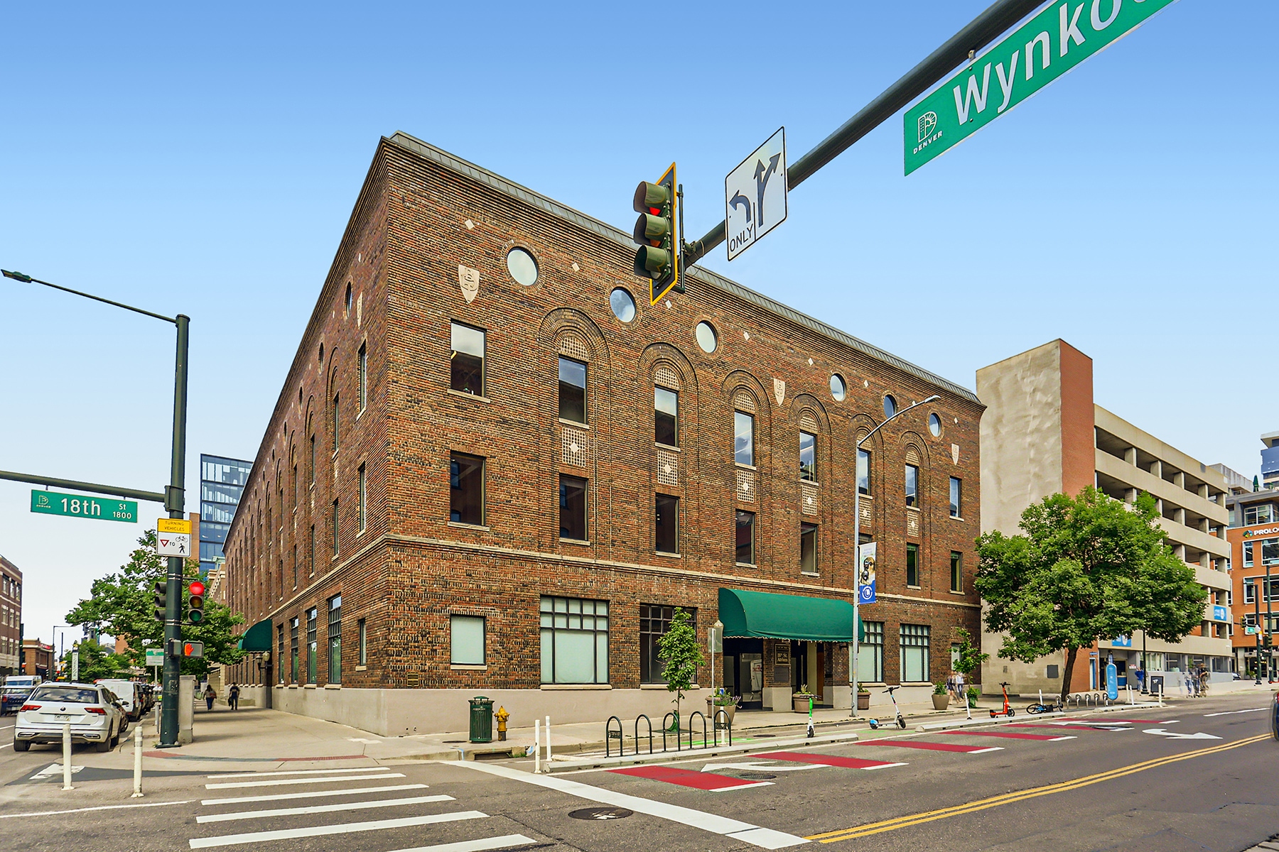 1621 18th St, Denver, CO for Rent
