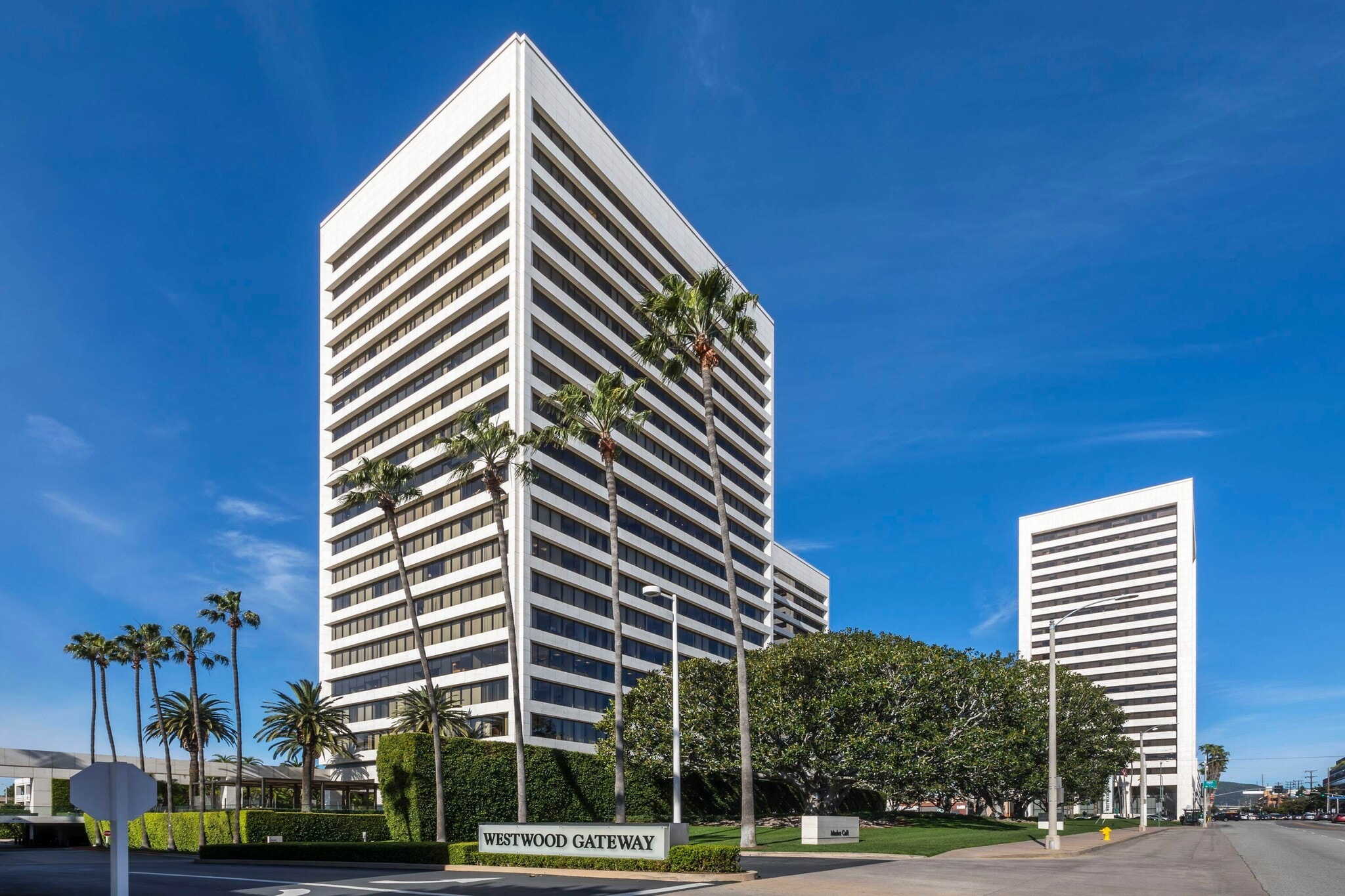 11100 Santa Monica Blvd, Los Angeles, CA for Rent