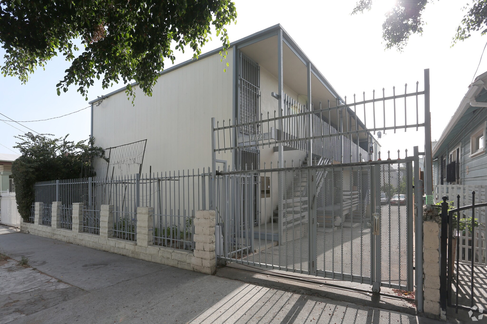 1146 S Berendo St, Los Angeles, CA for Sale