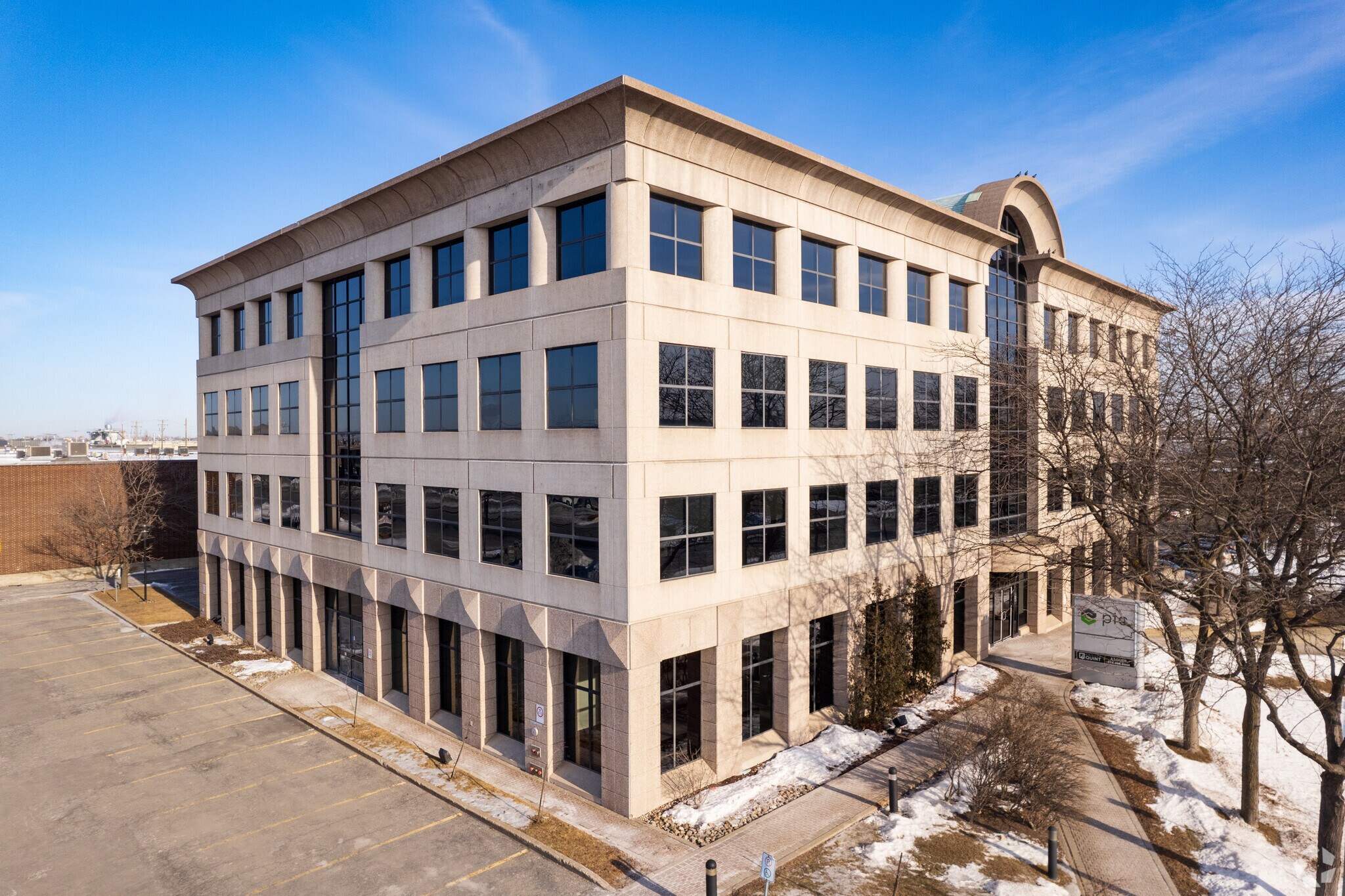 3773-3777 Boul De La Côte-Vertu, Montréal, QC for Rent