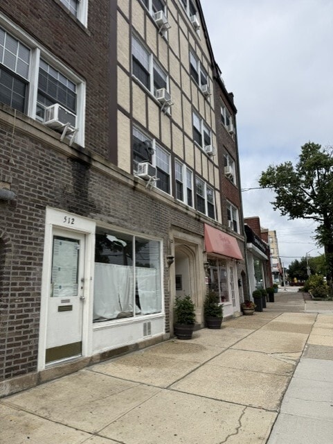 512 Mamaroneck Ave, White Plains, NY for Rent