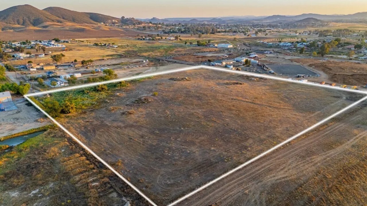 32775 Patita Lane (End of Patitia Lane), Winchester, CA for Sale