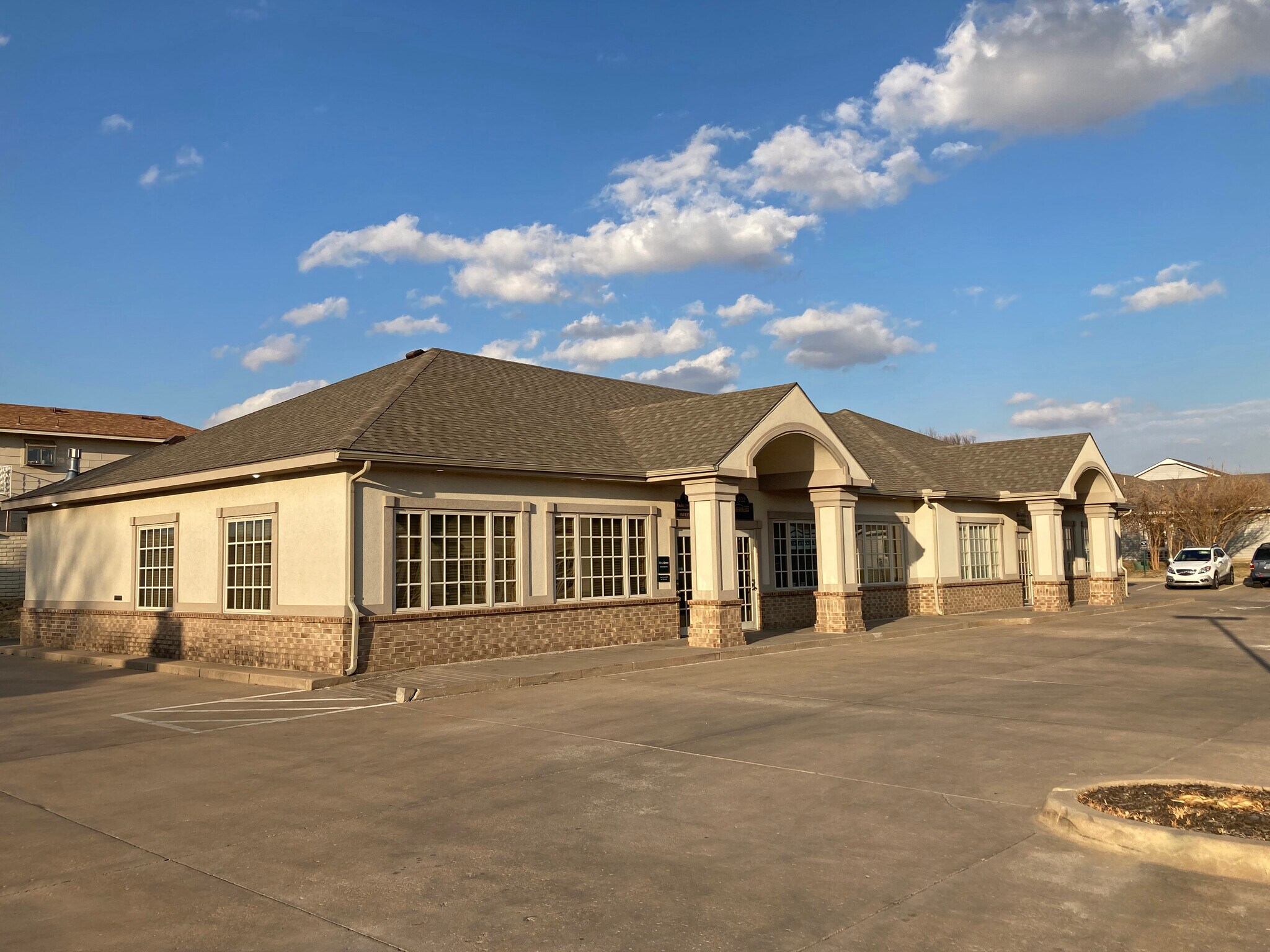 612-624 N Mulberry Rd, Derby, KS for Sale