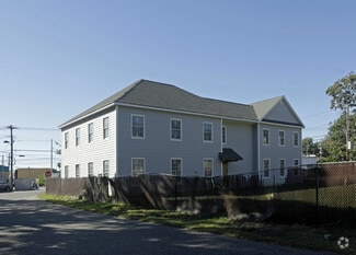 27 Old Montauk Hwy  