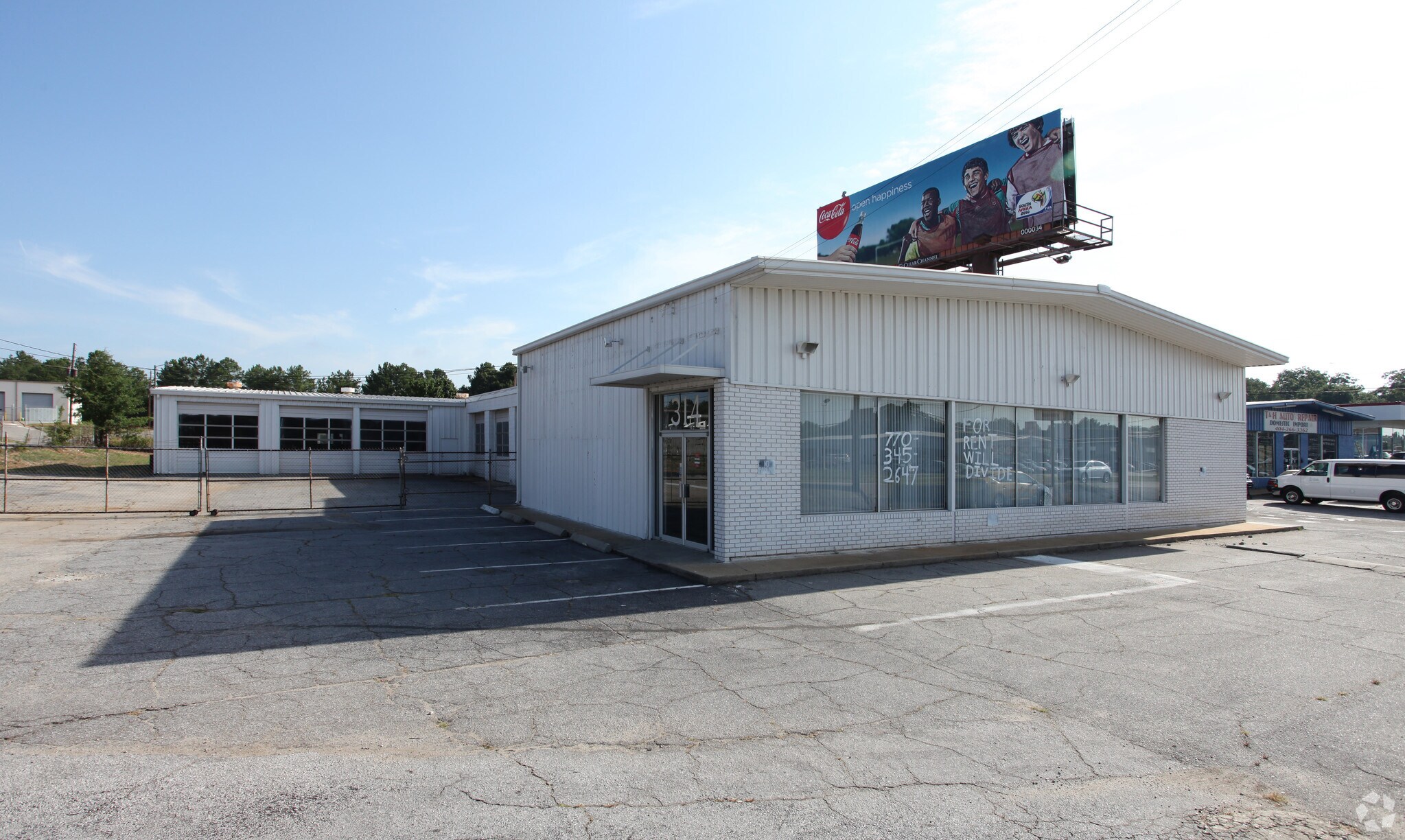 314 Forest Pky Forest Park, GA 30297 Retail Property for Lease on