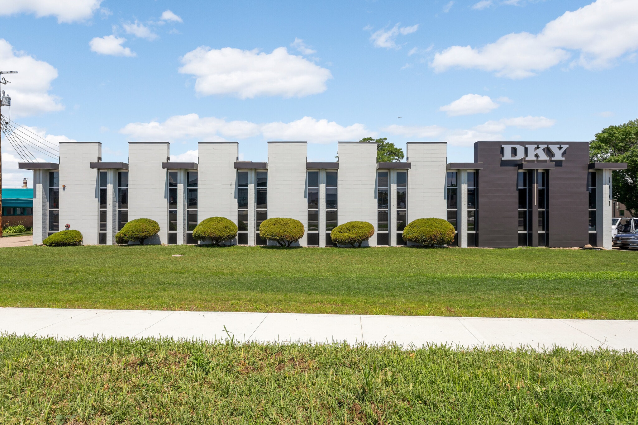 4950 W 78th St, Bloomington, MN for Sale
