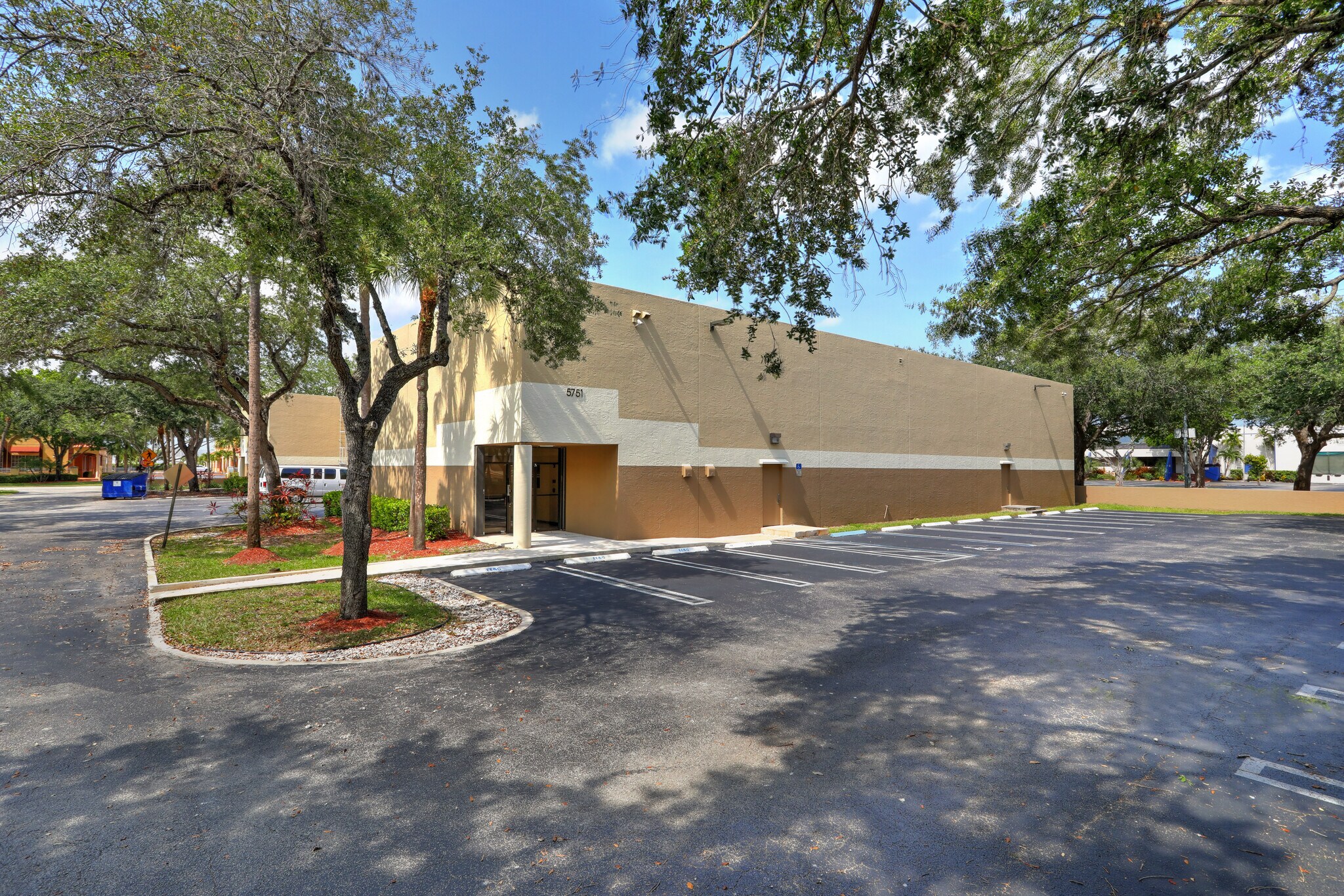 5751 Miami Lakes Dr E Miami Lakes, FL 33014 Industrial Property for