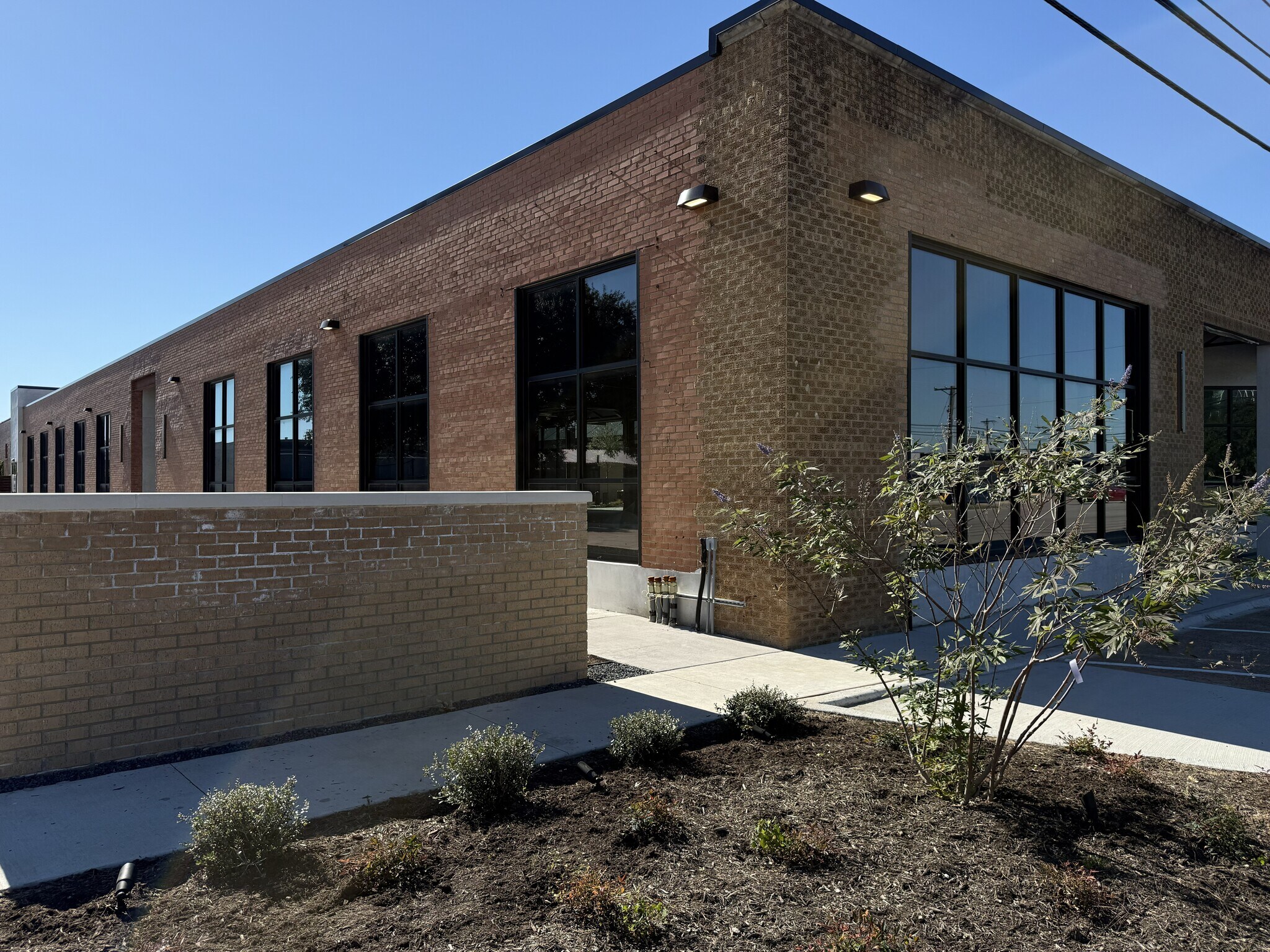 1937 Irving Blvd, Dallas, TX for Rent