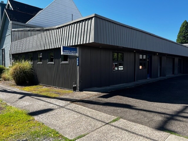 725 NE 4th St, Mcminnville, OR for Rent