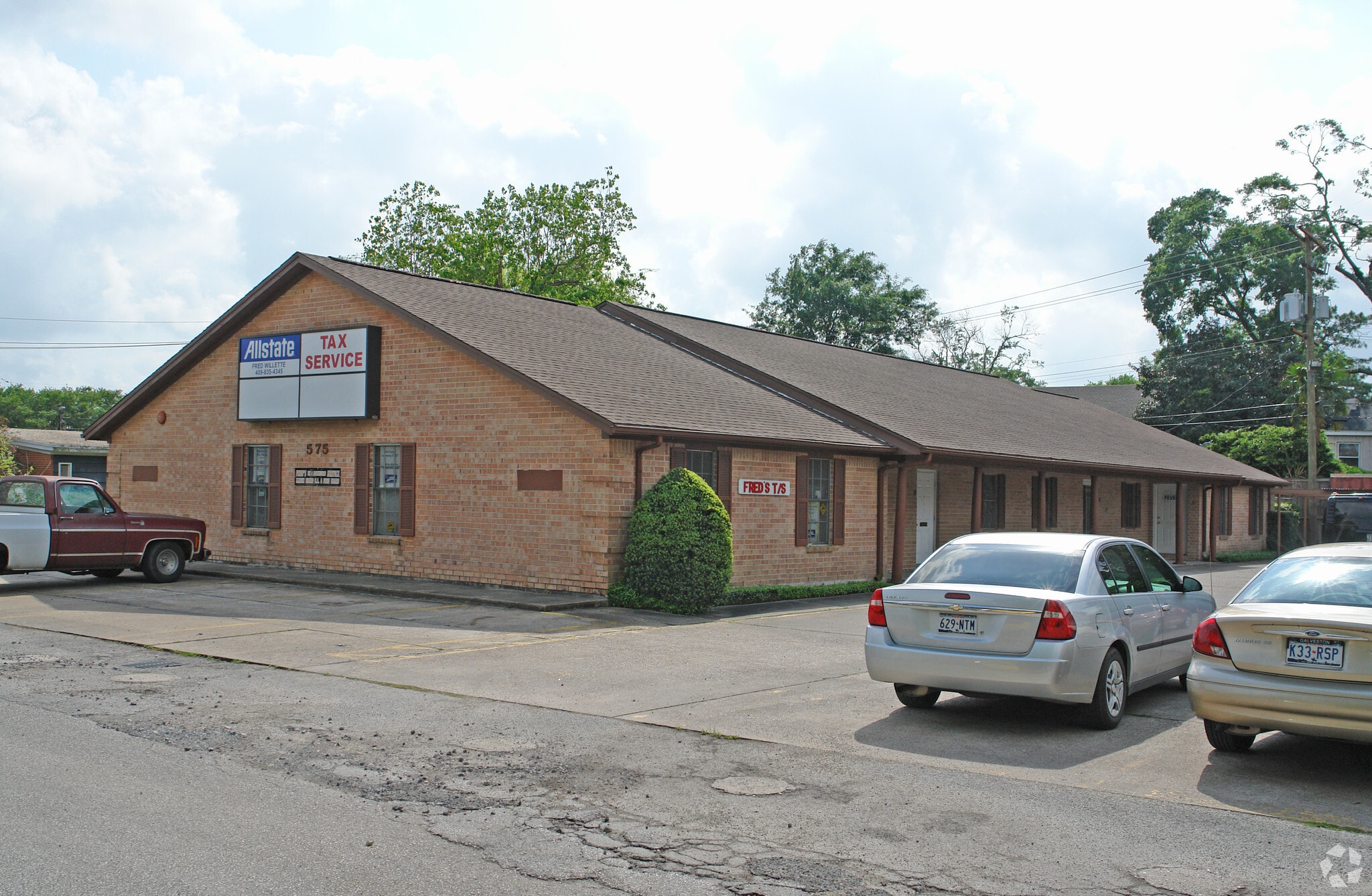 575 18th St, Beaumont, TX for Rent