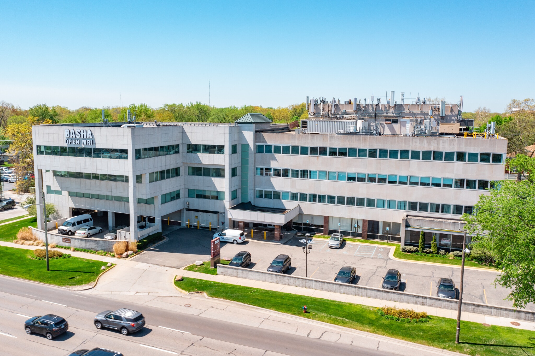 30701 Woodward Ave, Royal Oak, MI for Rent