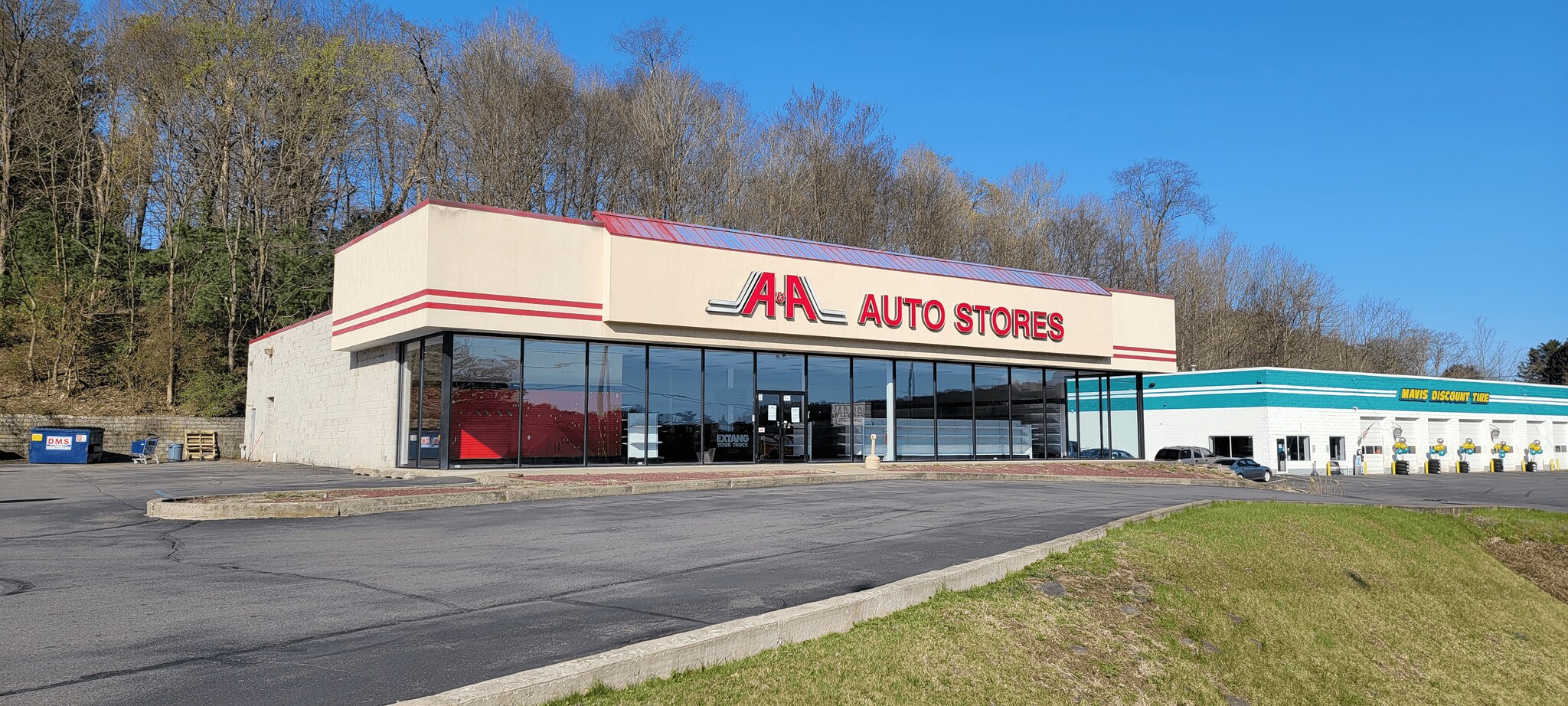 2136 Memorial Hwy, Dallas, PA for Sale