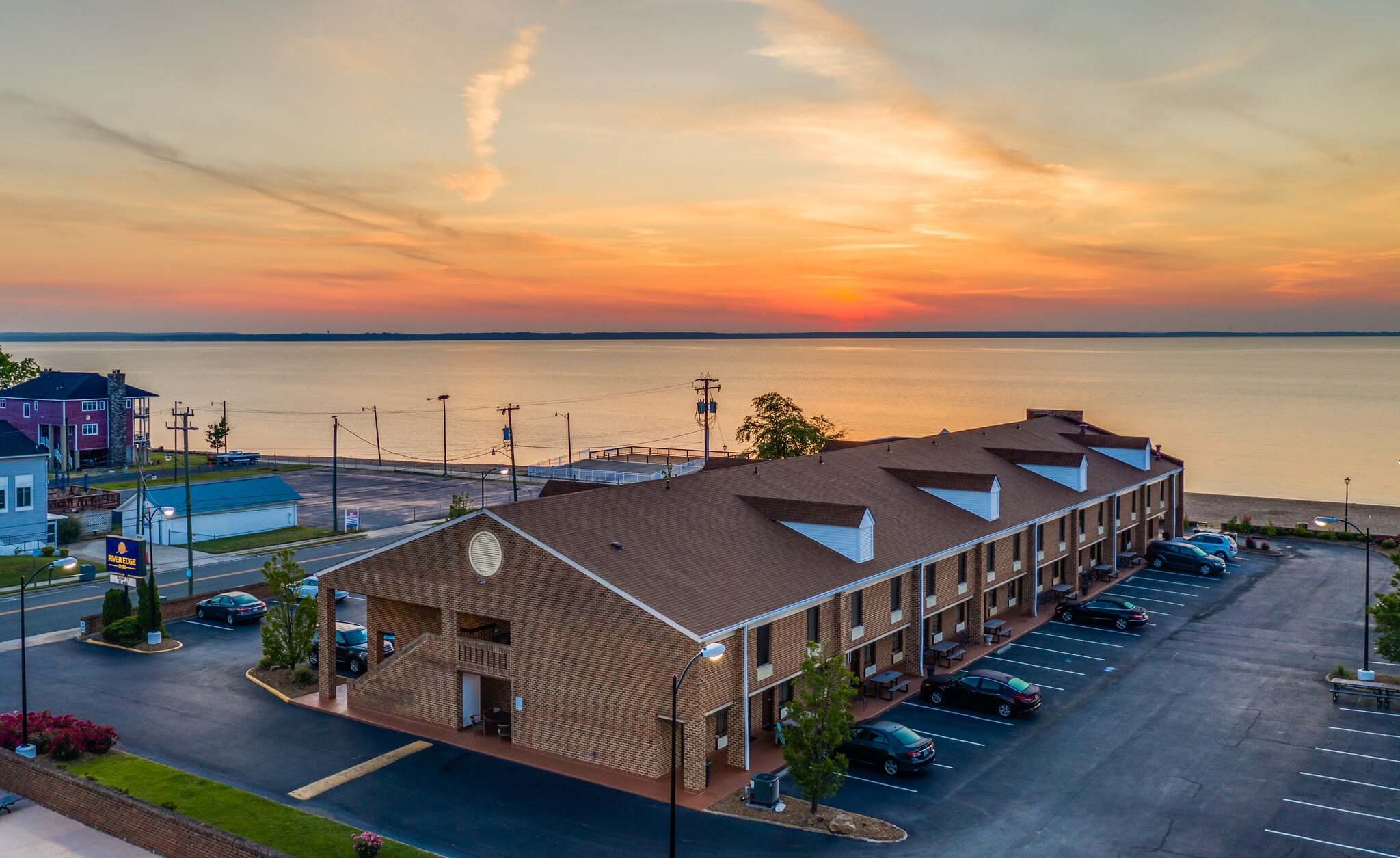 30 Colonial Ave Colonial Beach, VA 22443 Hospitality Property for