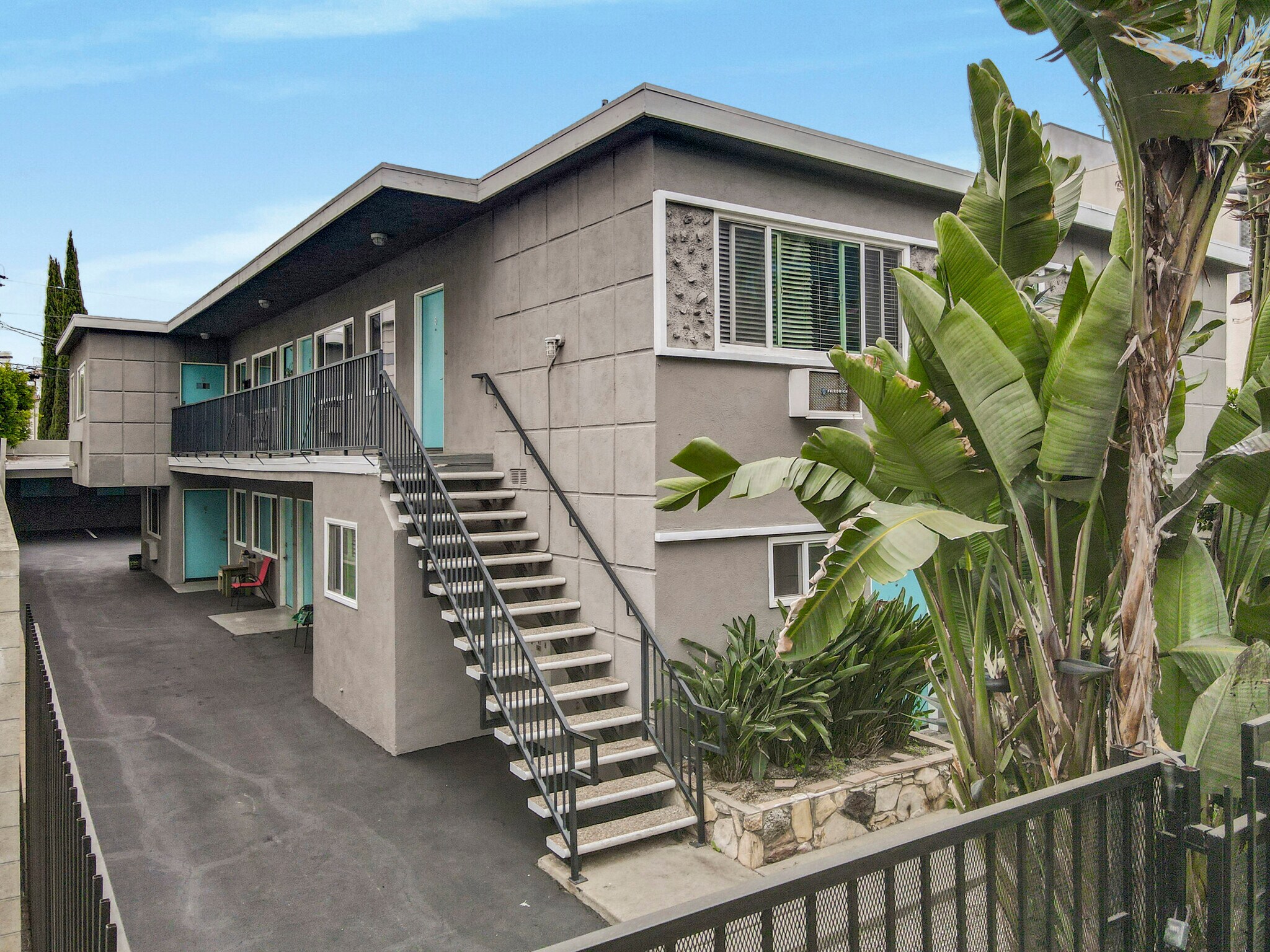738 N Hudson Ave, Los Angeles, CA for Sale