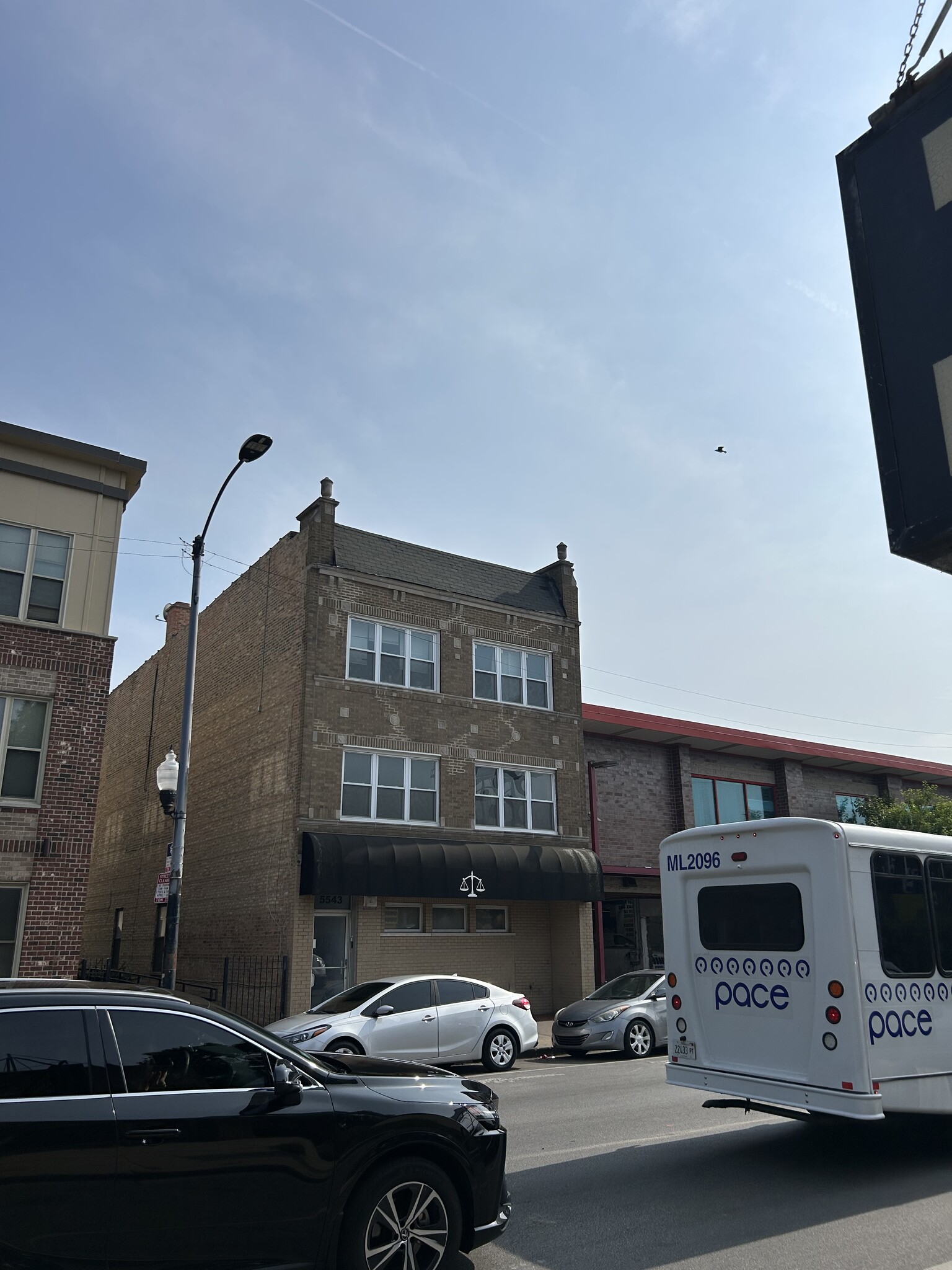 5543-5545 W Diversey Ave, Chicago, IL for Sale