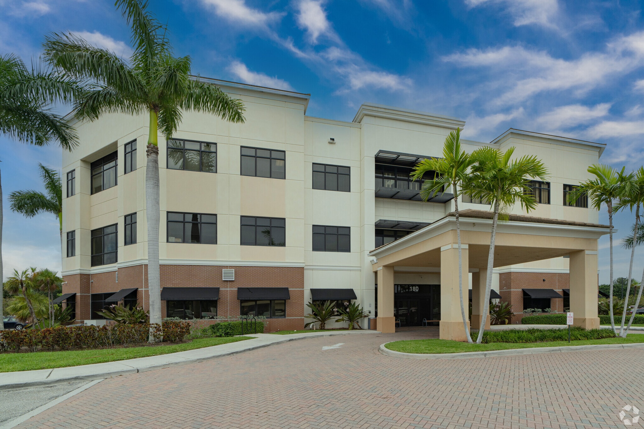 180 John F Kennedy Dr, Atlantis, FL for Rent