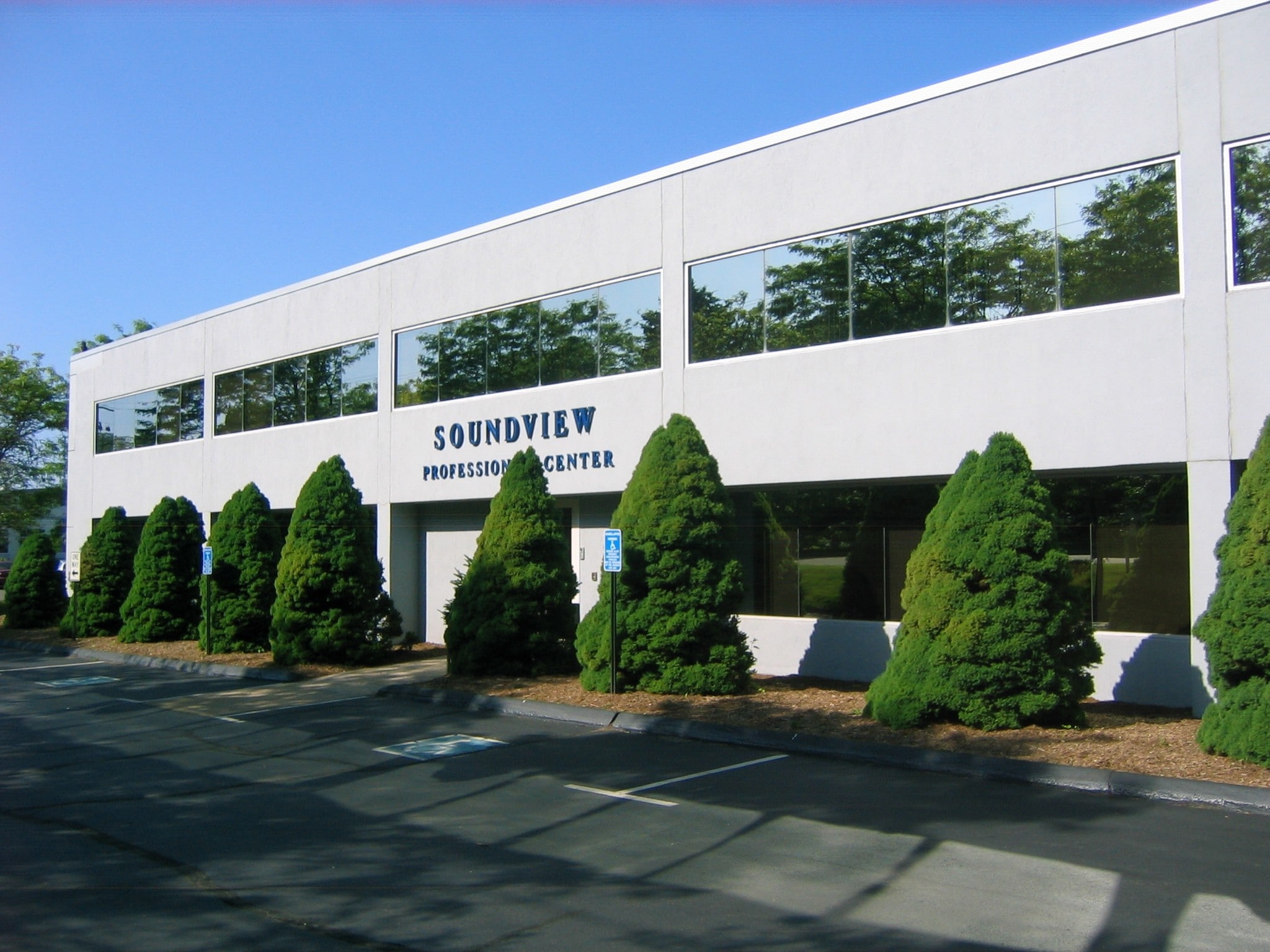 37 Soundview Rd, Guilford, CT for Rent