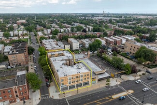 Chicago, IL Apartments - 4950-4958 W Madison St