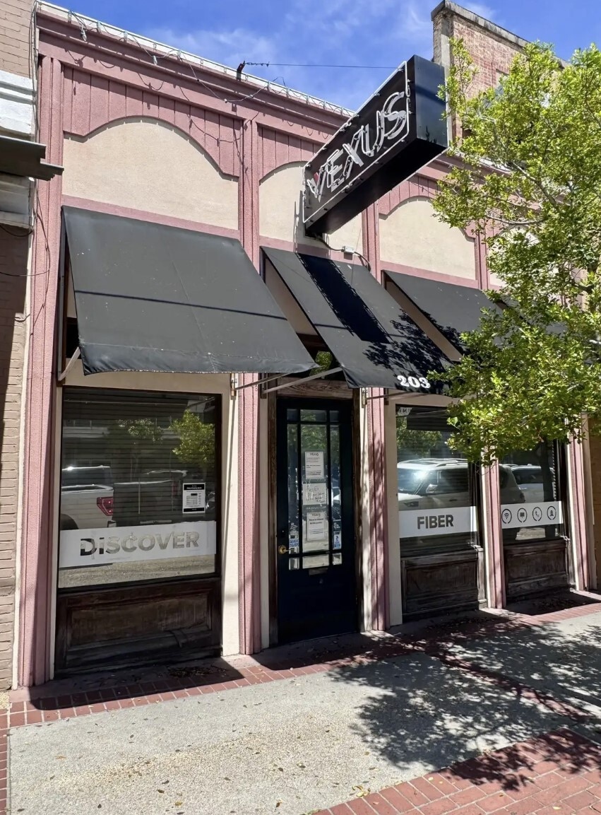 203 E Thomas St, Hammond, LA for Sale