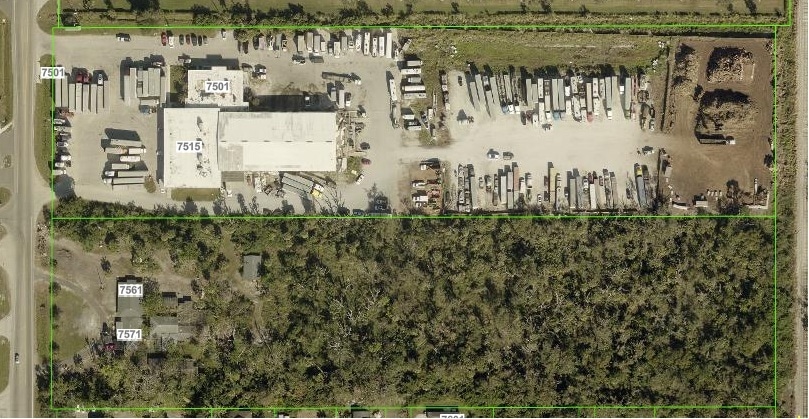 7501 15th St E, Sarasota, FL for Sale