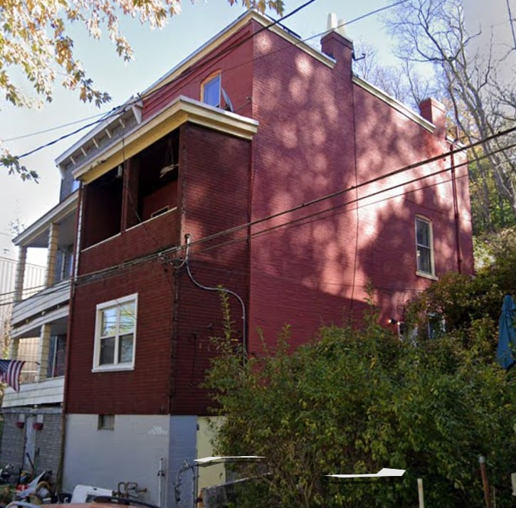 2918 Leander St, Pittsburgh, PA for Sale