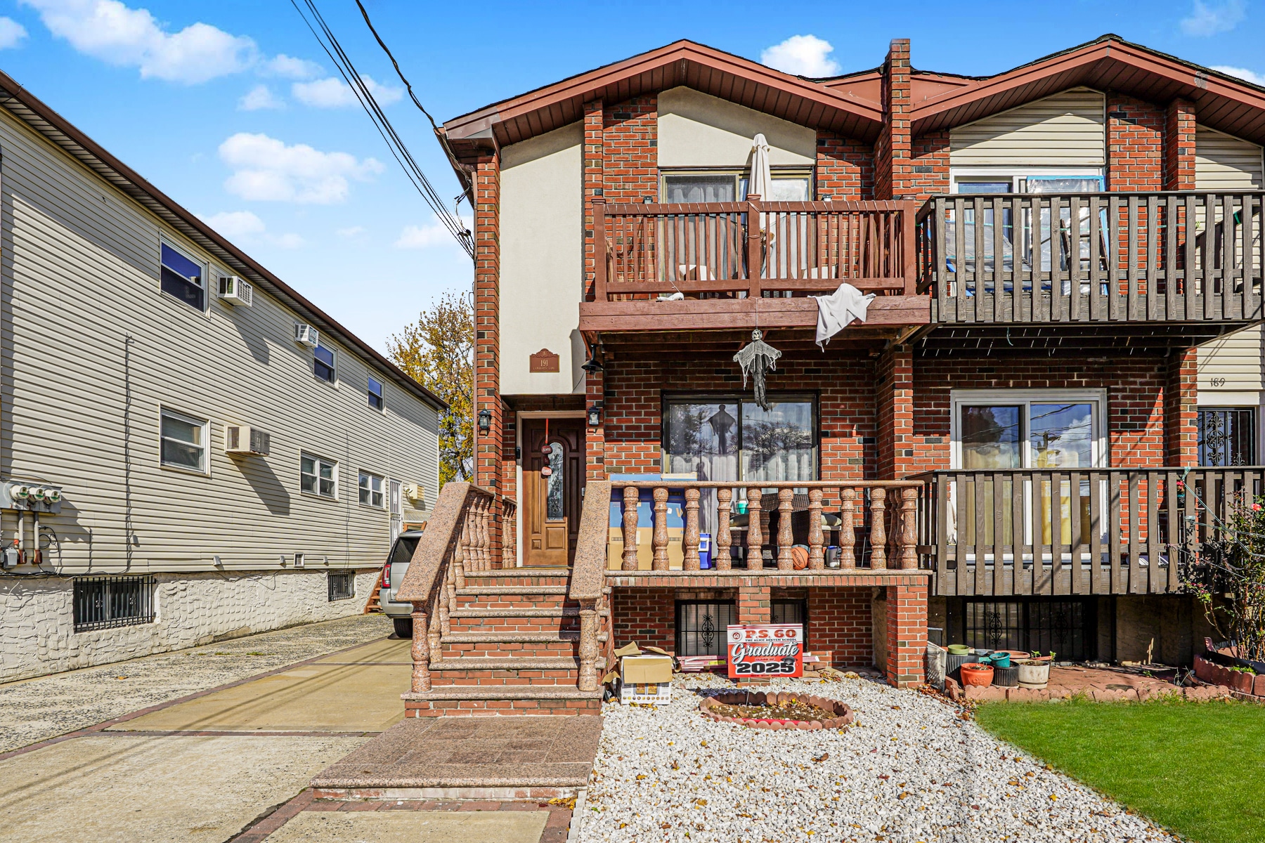 191 Lamberts Ln, Staten Island, NY for Sale