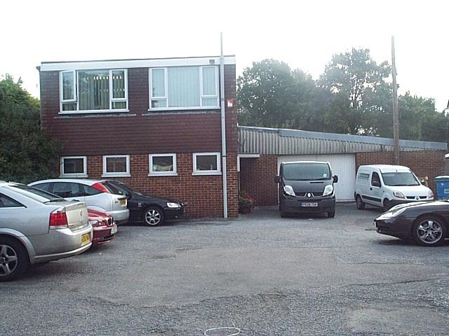 7 Aircraft Esplanade, Farnborough, HAM for Sale