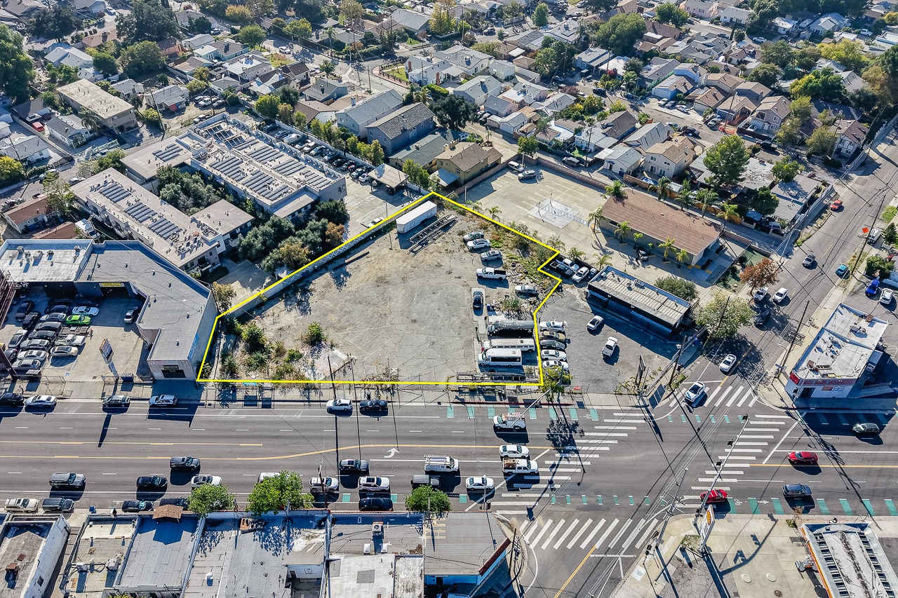 7636 Foothill Blvd, Tujunga, CA for Rent