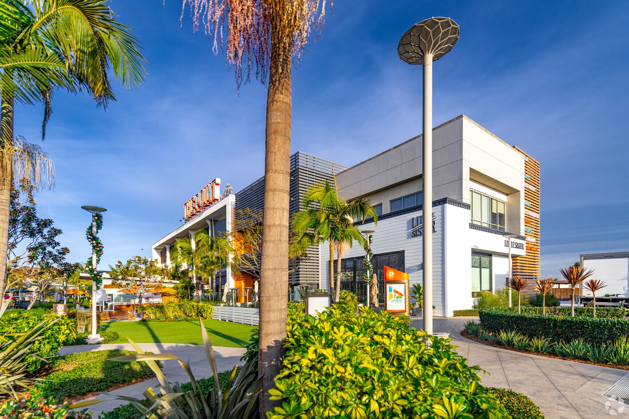 830 S Pacific Coast Hwy, El Segundo, CA for Rent