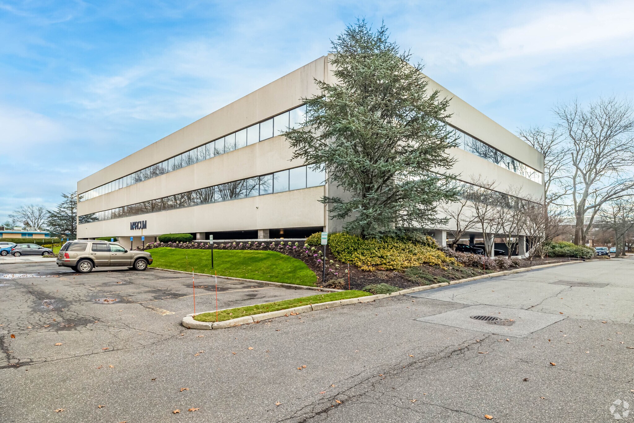 10 Melville Park Rd, Melville, NY for Rent