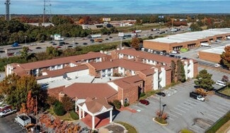 Norcross, GA Apartments - 5885 Oakbrook Pky