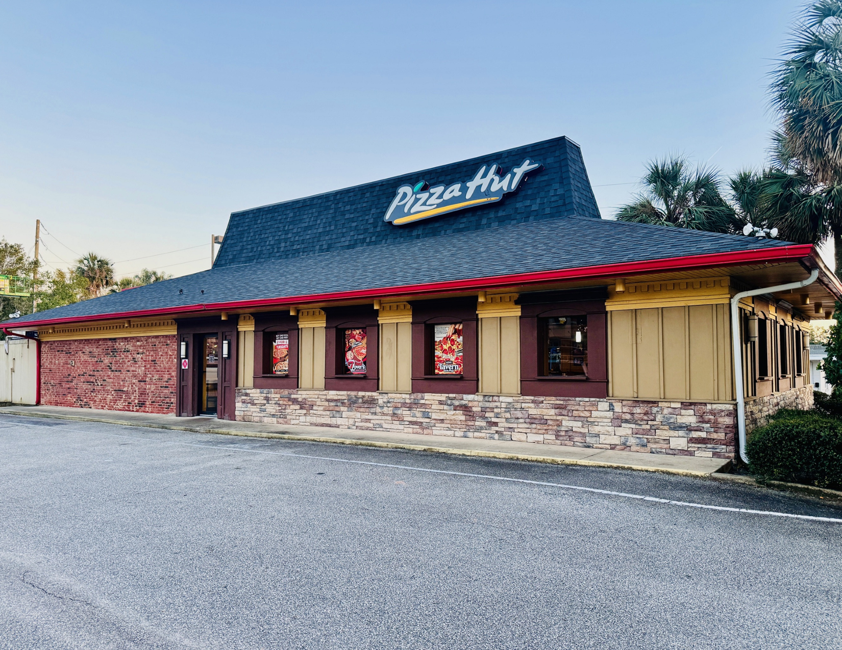 1403 N Woodland Blvd, Deland, FL for Sale