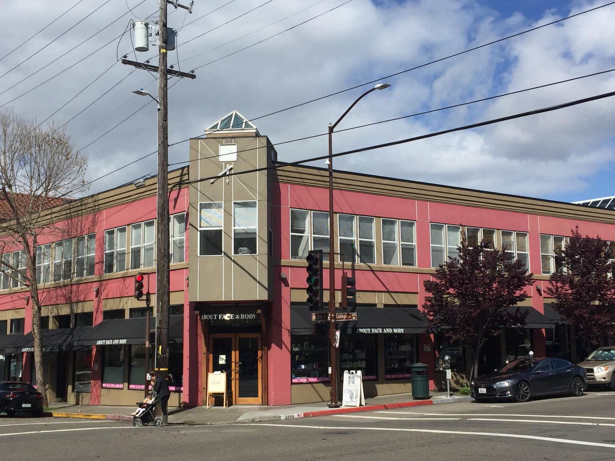 3160-3190 College Ave, Berkeley, CA for Rent