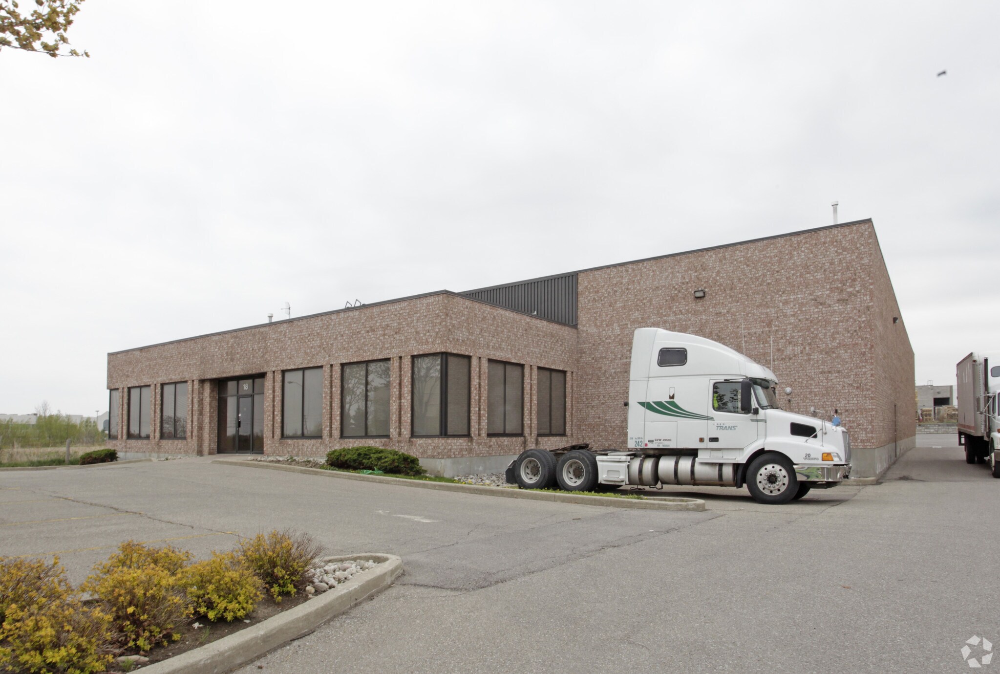 18 Hedgedale Rd, Brampton, ON for Rent