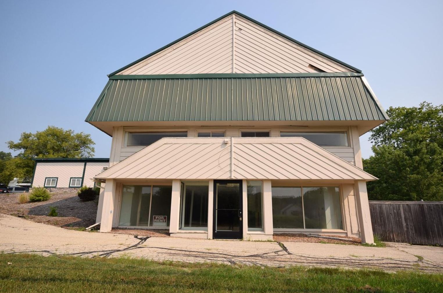 7019 State Road 144, West Bend, WI for Rent