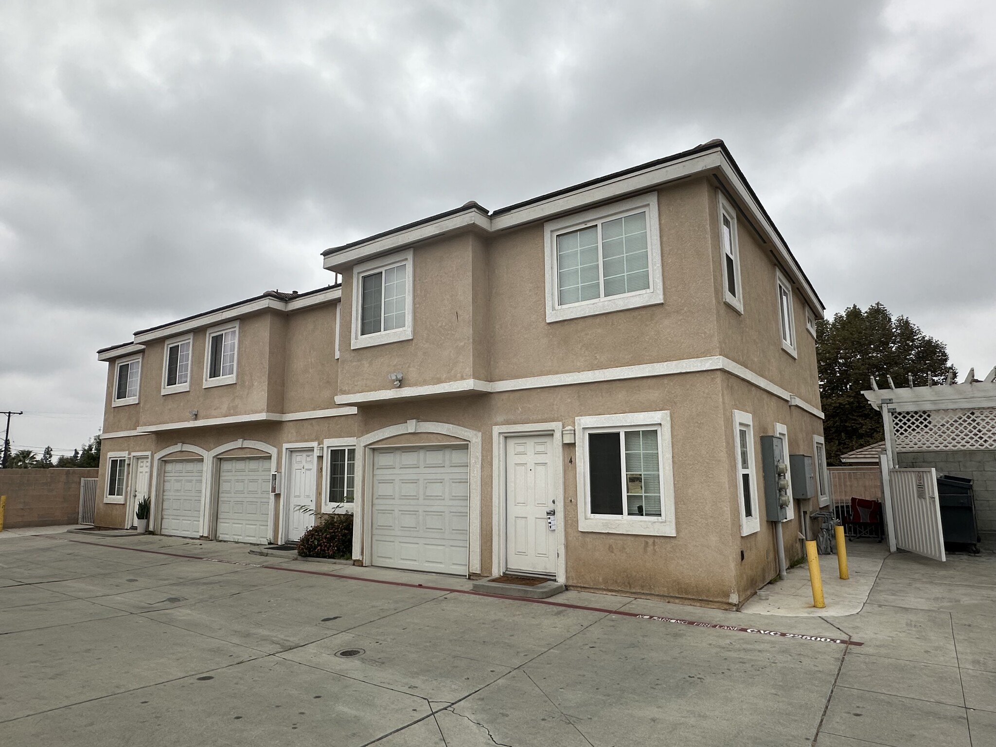 1520 N Palm Ave, Rialto, CA for Sale