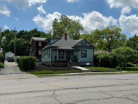 615 W 9th St, Lawrence, KS for Rent