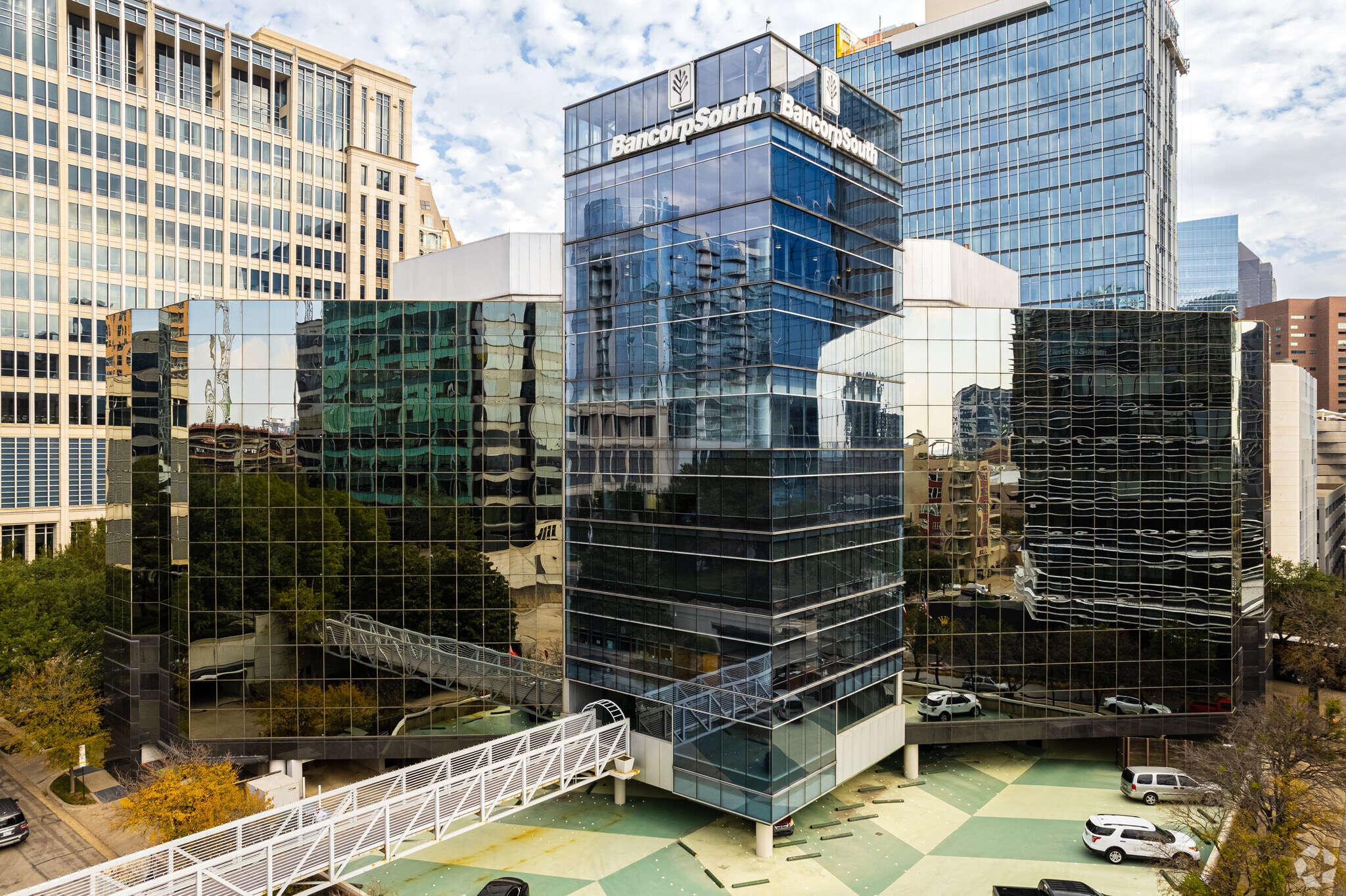 2651 N Harwood St, Dallas, TX for Rent