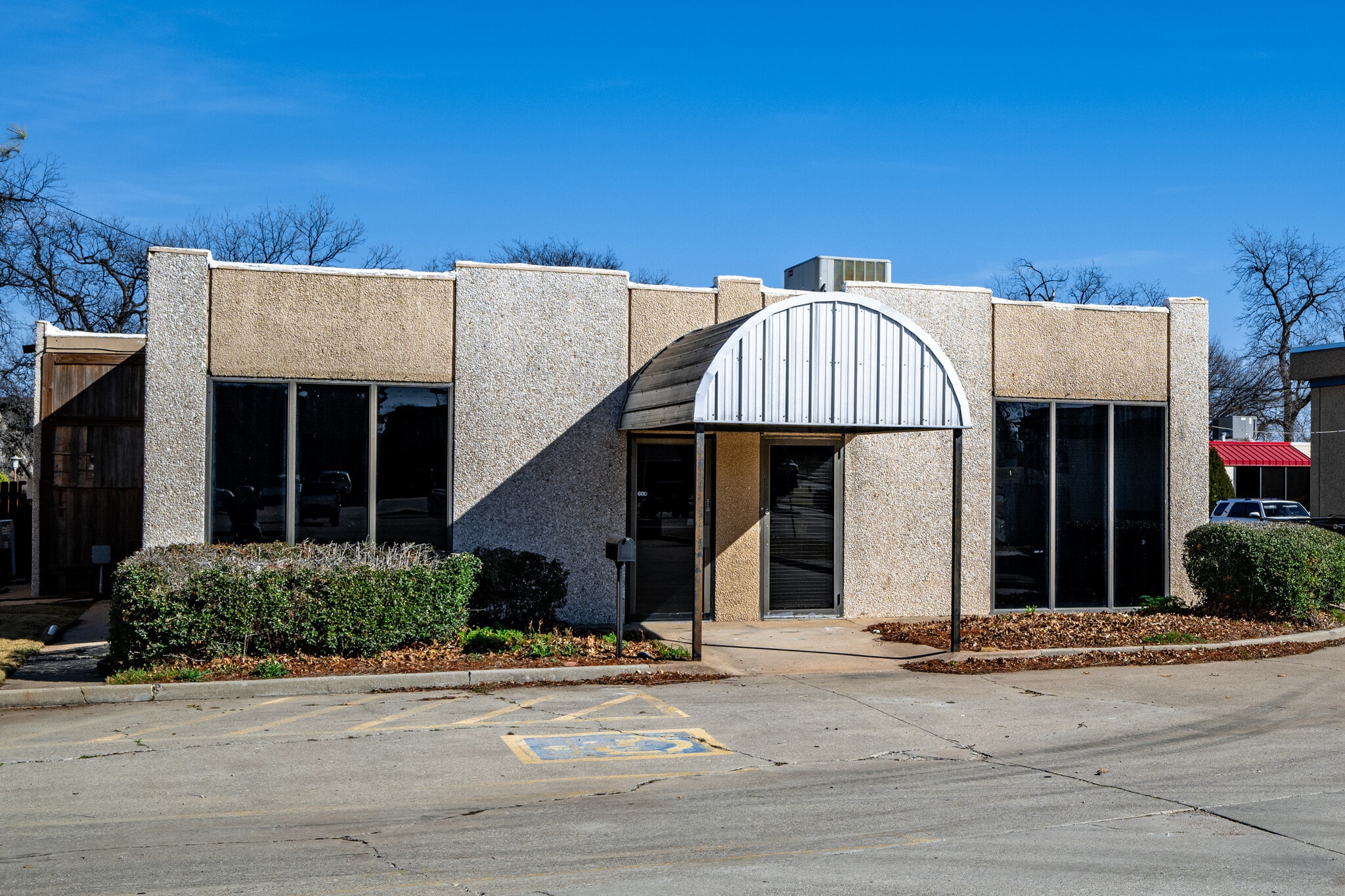 11 NW 44th St, Lawton, OK for Sale