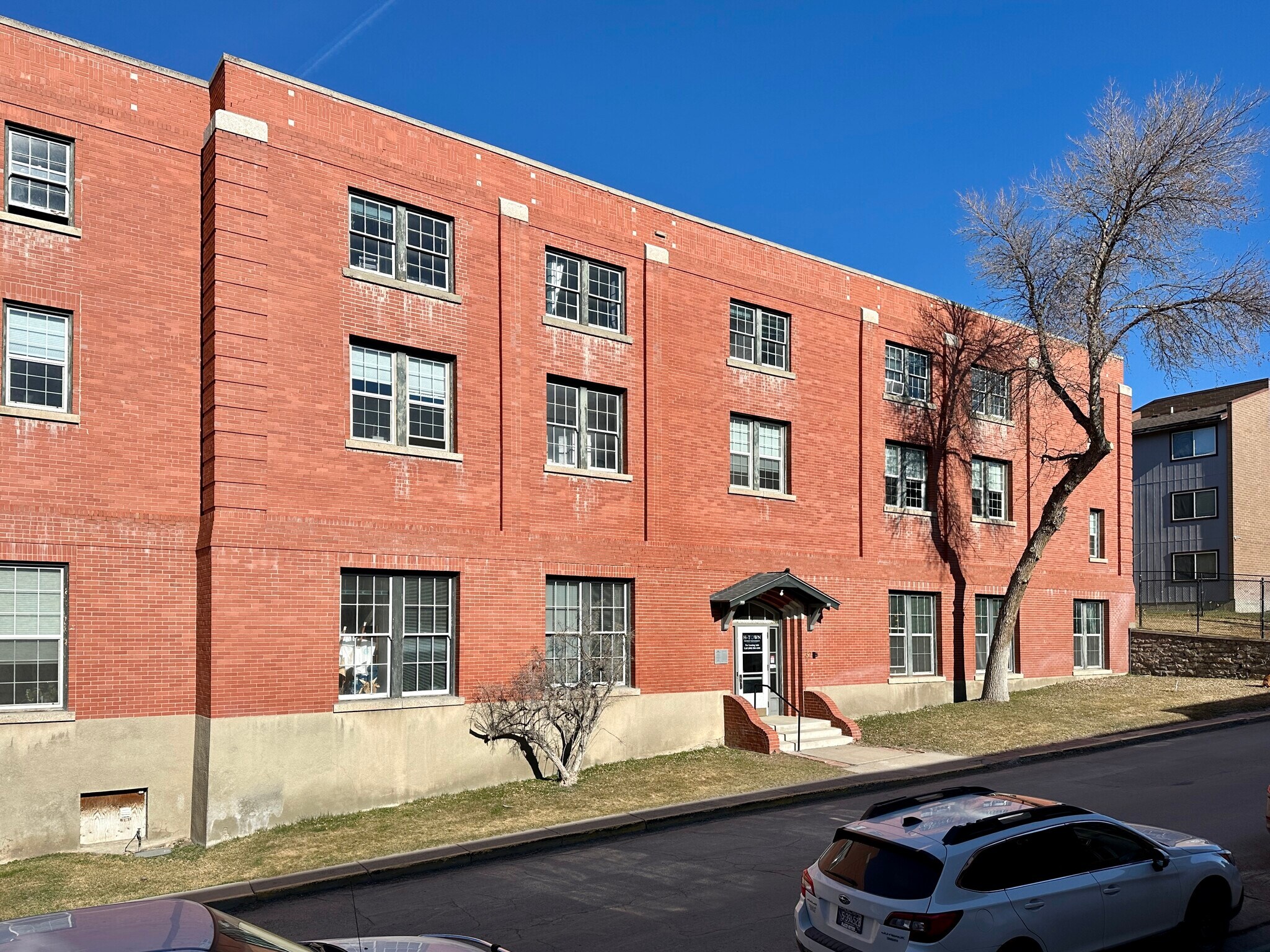 32 S Ewing St Helena, MT 59601 Office Property for Lease on